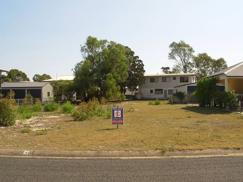 200 meters from the High Tide Mark!!! Picture 1