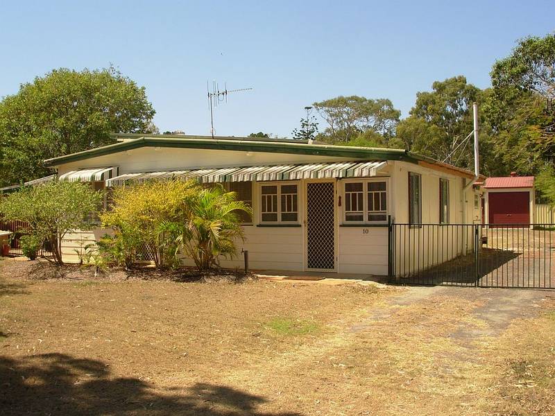 A Cutie in Position 'AAA' Picture 2