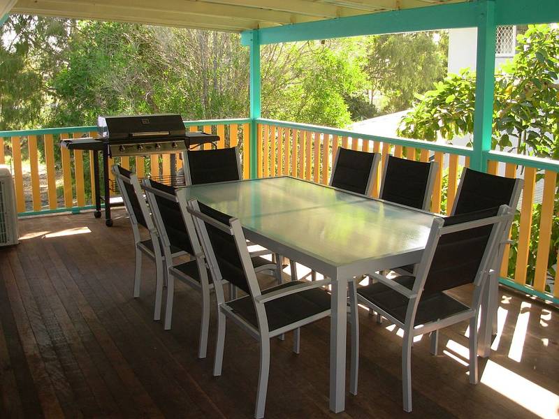 $700 per week Low Season / $1200 per week High Season (Pet Friendly) Picture 3