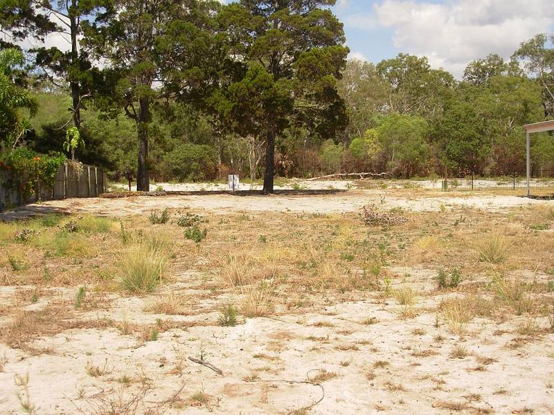 Enjoy Space & Freedom - 1006 sq m Block Picture 2