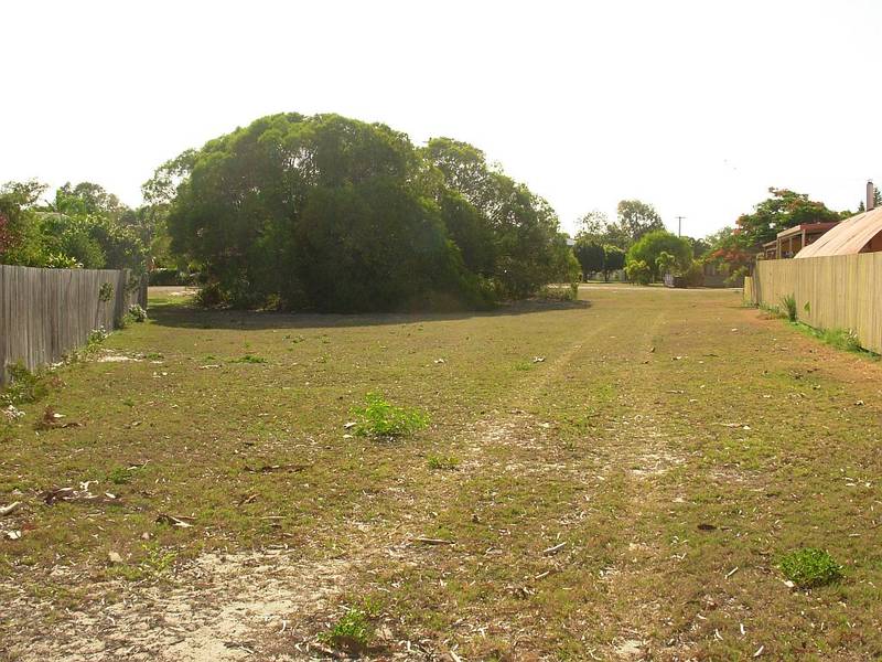 Massive 1,093 sq m & On The Avenue! Picture 2