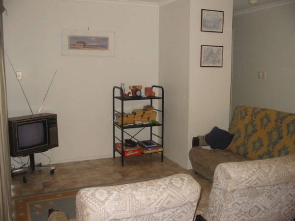 $240 per week Picture 2