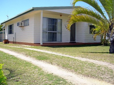 $410 pw Low Season / $580 pw High Season (Pet Friendly) Picture