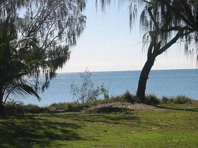 Absolute Ocean Frontage - Easy Living Modern Home Picture Absolute Ocean Frontage - Easy Living Modern Home Picture