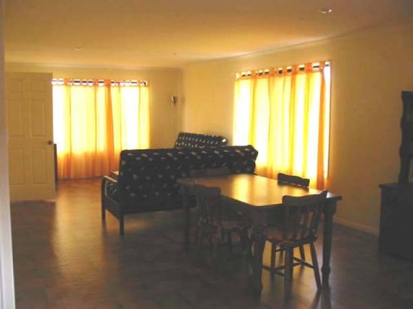 CATCH THE SEA BREEZES AND LISTEN TO THE OCEAN Picture 3