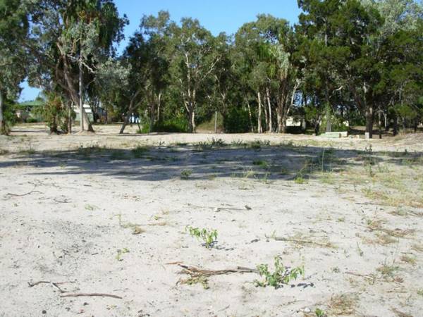 ONE STREET FROM THE BEACH GREAT VALUE $255,000 Picture 1