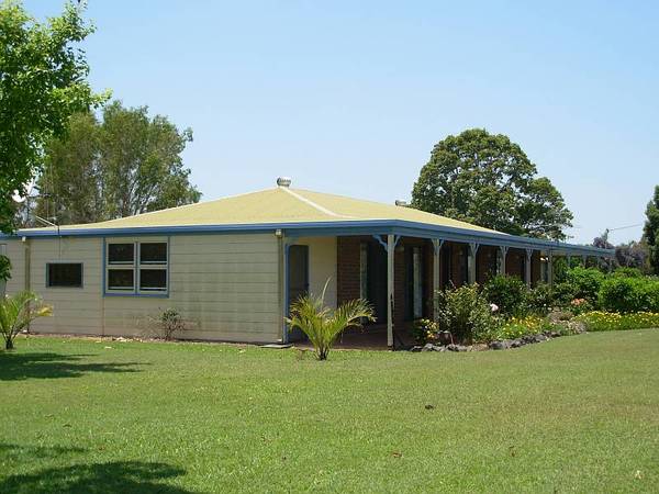 Magnificent Bush & Beach Opportunity on 17 Acres Picture 1