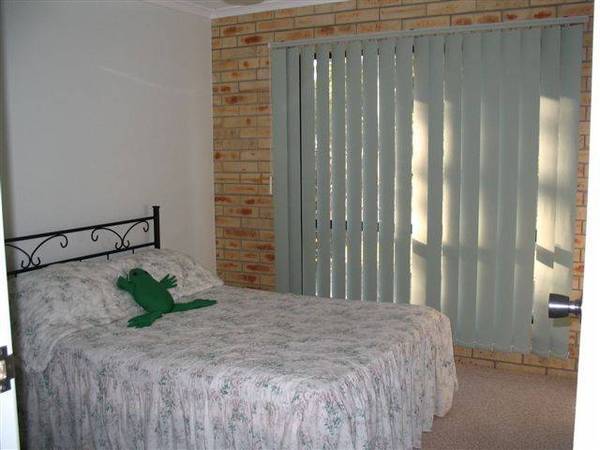 SMART INVESTMENT - BEACH SIDE PROPERTY Picture 3