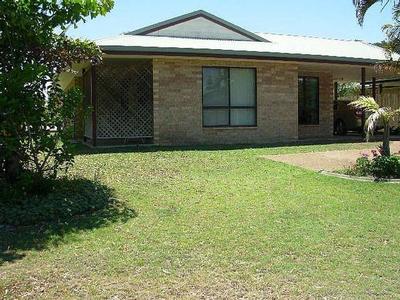 SMART INVESTMENT - BEACH SIDE PROPERTY Picture