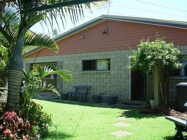 $230 per week Picture 1