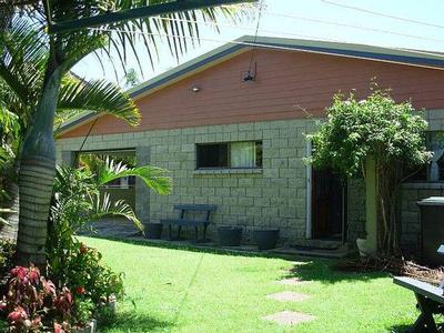 $230 per week Picture