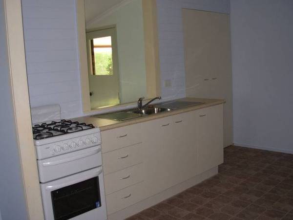 200 Per Week Picture 2