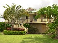 Majestic Queenslander 1 Street from the Beach Picture