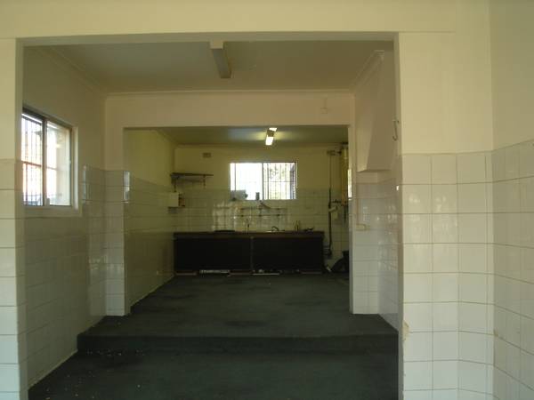 Short Term Lease Available Picture 2