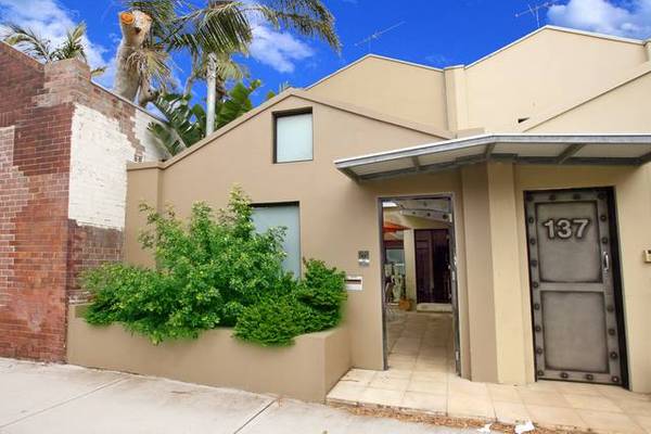 Ultimate Living Picture 2