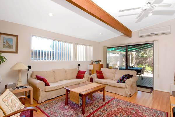 DON'T MAINTAIN - ENTERTAIN! Picture 3