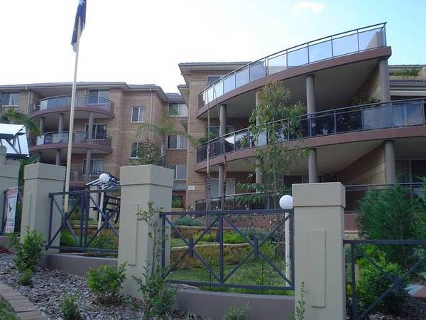 Stylish near new apartment. Picture 1