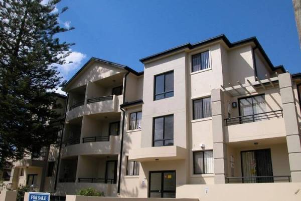 EASY LIVING .
. . Picture 1