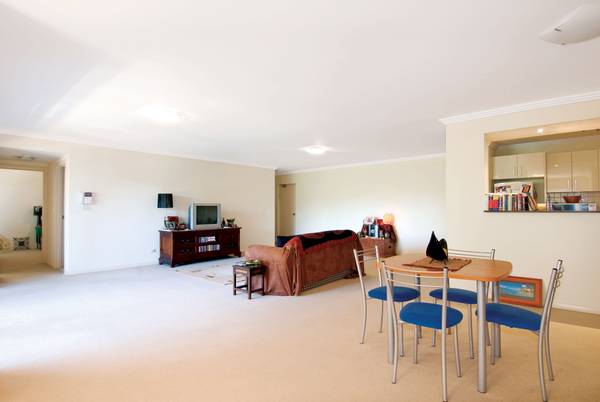 UN
-
BE
-
LIEVABLE! Picture