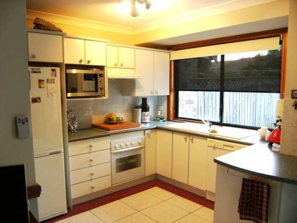 2 bedroom townhouse filled with character. Picture