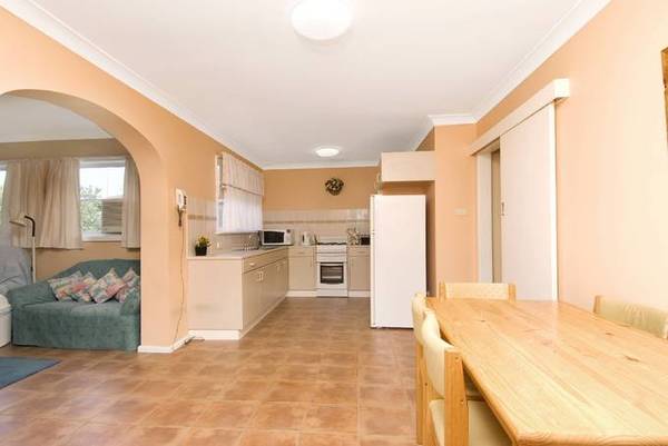 Approved IN-LAW accommodation . . . Picture