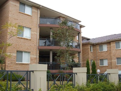 Situated within walking distance to Castle Towers and major transport. Picture Situated within walking distance to Castle Towers and major transport. Picture