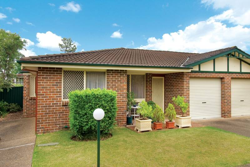 The Best and Less! Picture 1