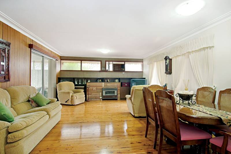 Easy to Live In . . . Picture