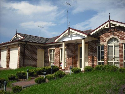 Freshly painted throughout and with new carpet this 3 bedroom single level home is most appealing. Picture