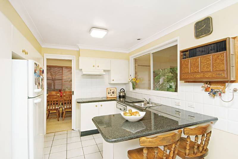 SIDE ACCESS AND EXTRA LIVING Picture 2