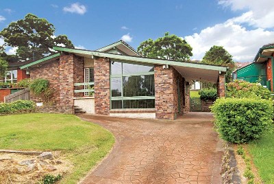 CONTEMPORARY LIVING
UNDER OFFER Picture