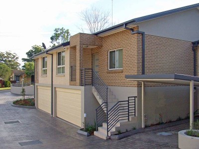 SINGLE LEVEL LIVING AREA Picture