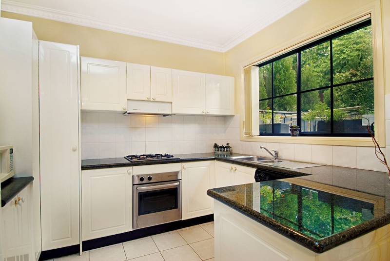 WALK TO SHOPS Picture 2