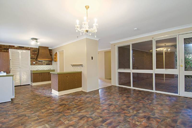 First
Home
Buyers
-
GET EXCITED! Picture 3