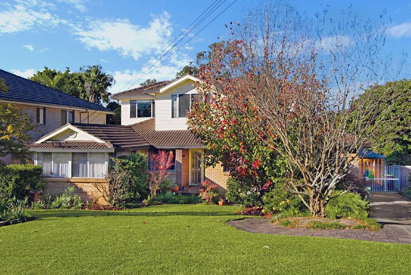 SURROUND YOURSELF IN COMFORT Picture 1