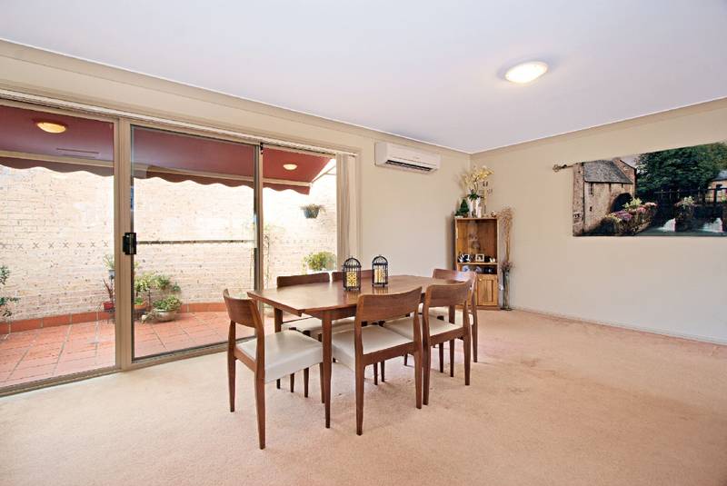 SOUGHT AFTER VILLA Picture 3