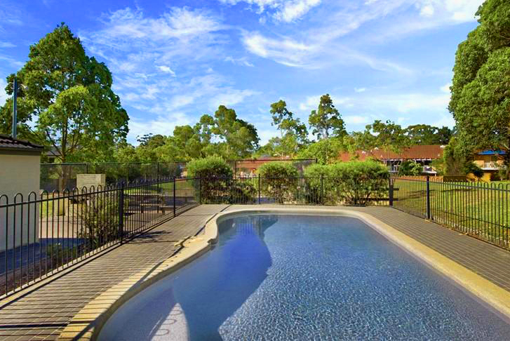 MONEY IN THE BANK Picture 2