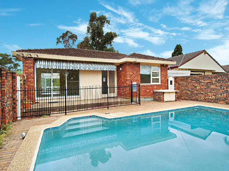 TAKE ADVANTAGE OF ME . . . Picture 1