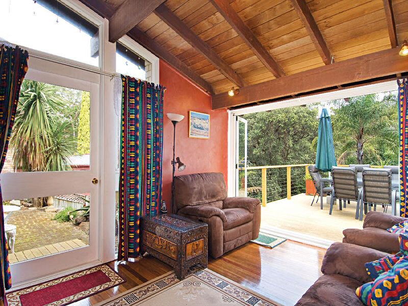 ENTERTAINERS will be SPOILT FOR CHOICE Picture 3