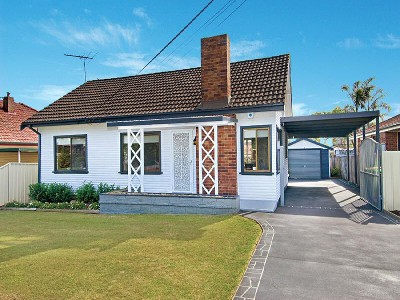 QUAINT COTTAGE Picture