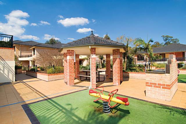 Close to Stockland Mall. Picture 2