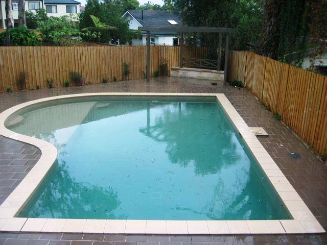 Don't miss out on this modern 2 bedroom townhouse. Picture 3