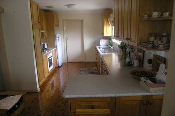 BIG TIMBER KITCHEN Picture 2