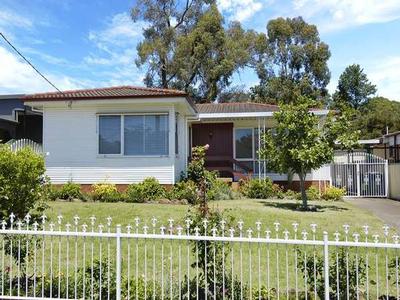 BEST POCKET . .
. IMMACULATE HOME Picture