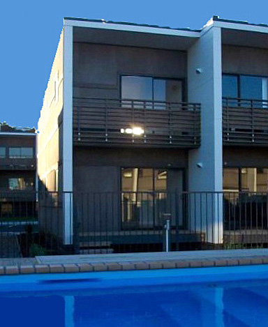 Lock-up and Leave...
Rock-up and Relax Picture 1