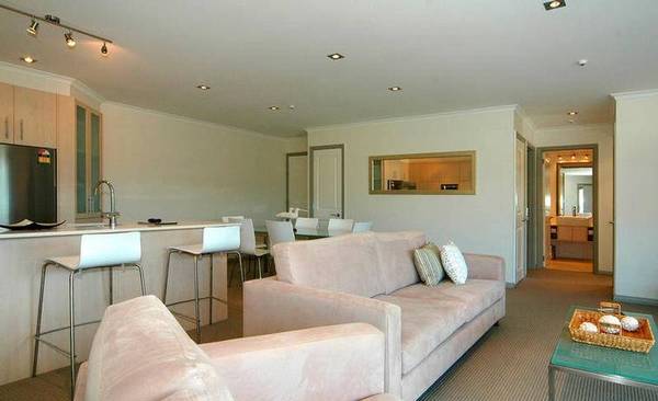 Whitianga - IS the New Tauranga Award Winning Crowsnest Luxury Apartments Picture 1