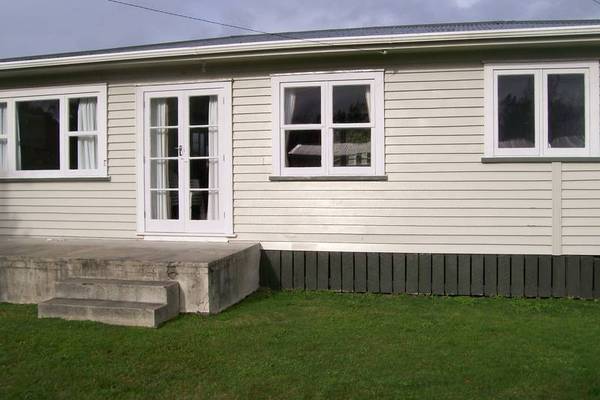 Holiday Rental - Whitianga Scallop Festival Picture 1