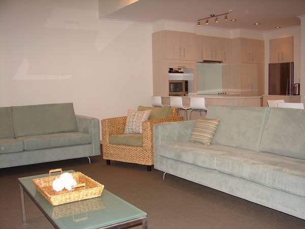 100% Pure Lifestyle Picture 1