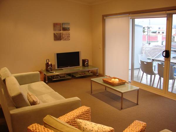 100% Pure Lifestyle Picture 3