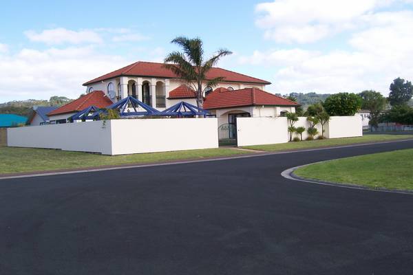 Dream Home in Paradise Picture 2